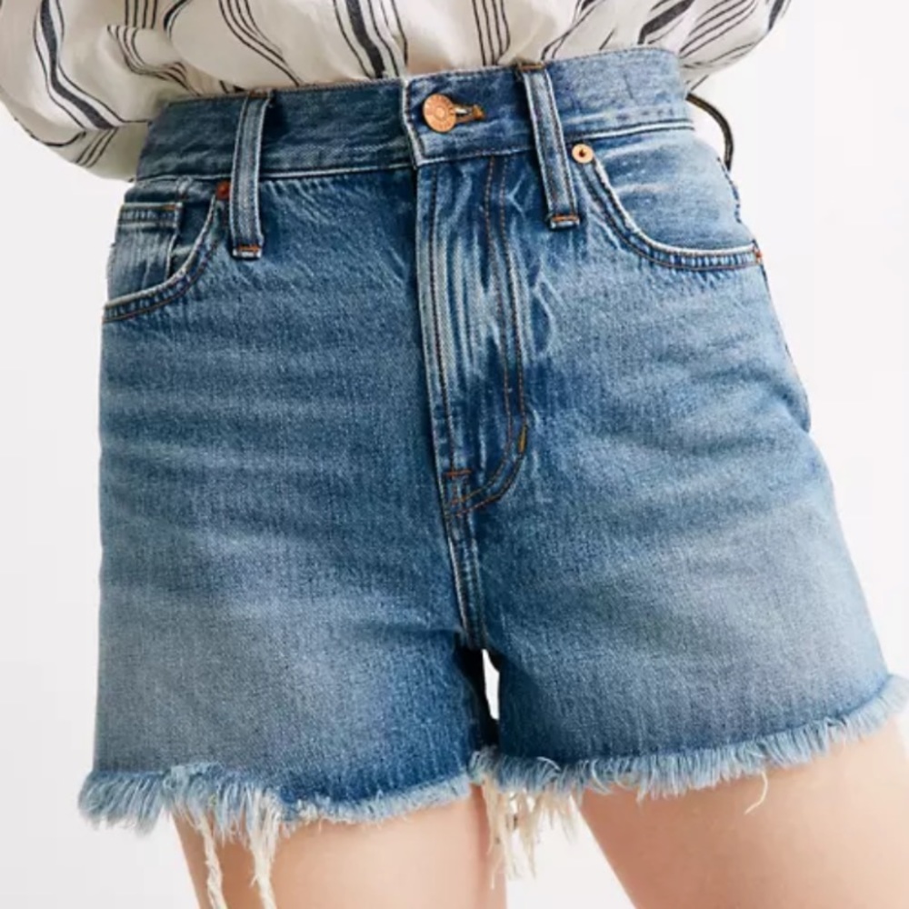 Madewell High-Rise Denim Cutoff Shorts in Medium Blue